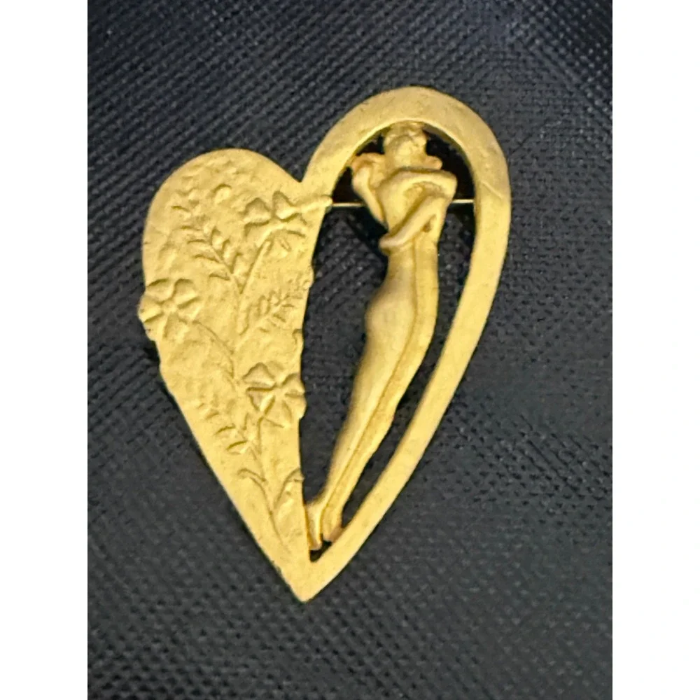 Vintage Signed JJ Gold pewter Lovers in Heart Brooch/Pin Large and‎ Rare